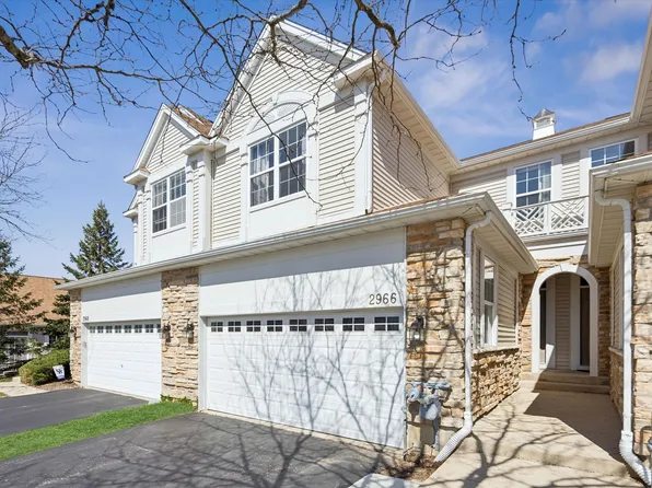 2966 Talaga Dr #2966, Algonquin, IL 60102