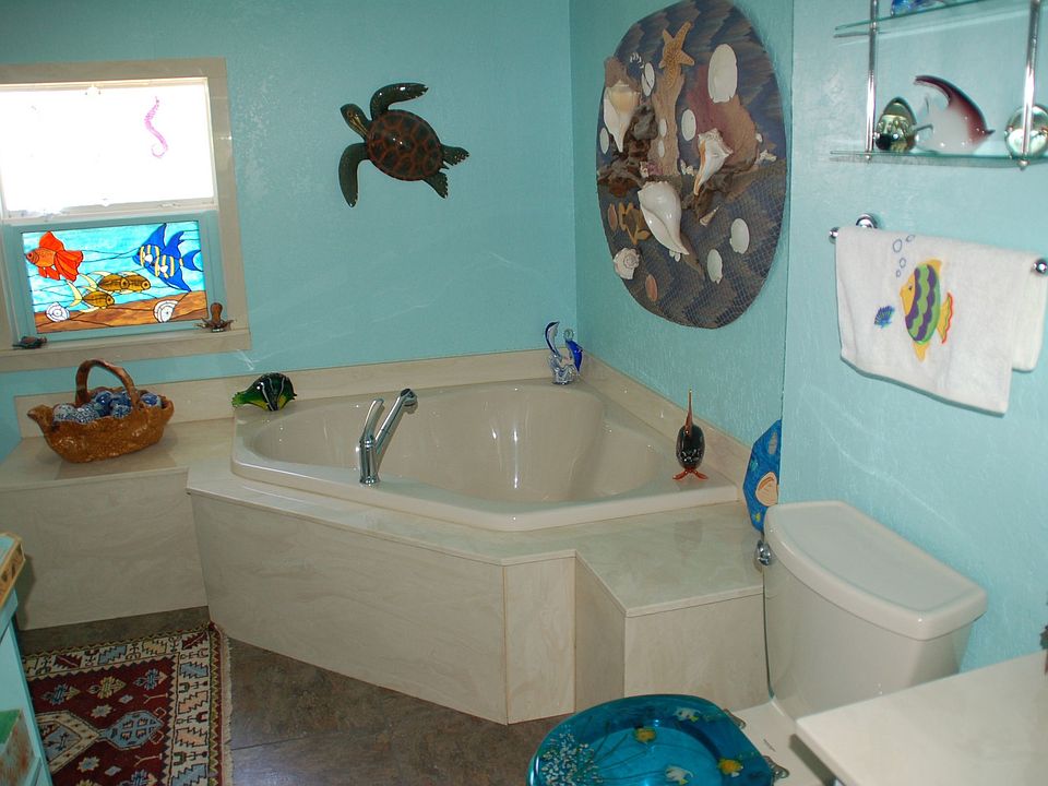 Garden tub master bath