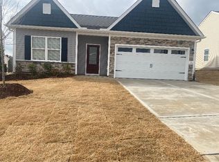 35 Level Dr, Youngsville, NC 27596