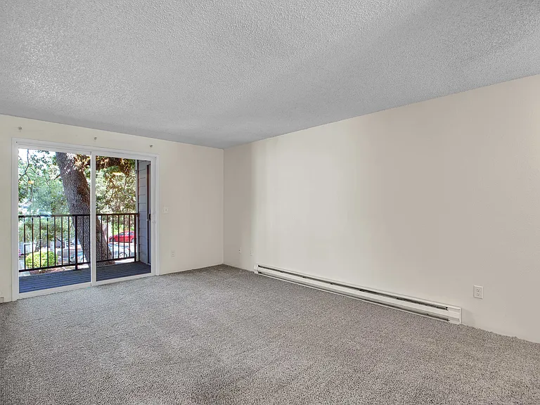 Riverview Apartments — Photo 22
