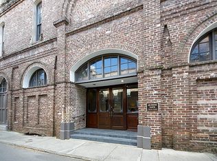 3 Queen St APT 203, Charleston, SC 29401