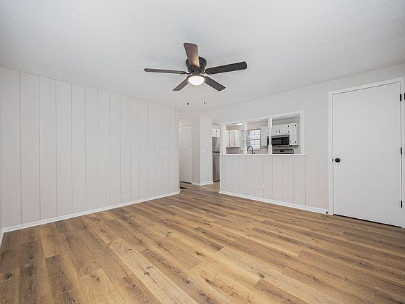3rd image of 2143 Hampstead Dr