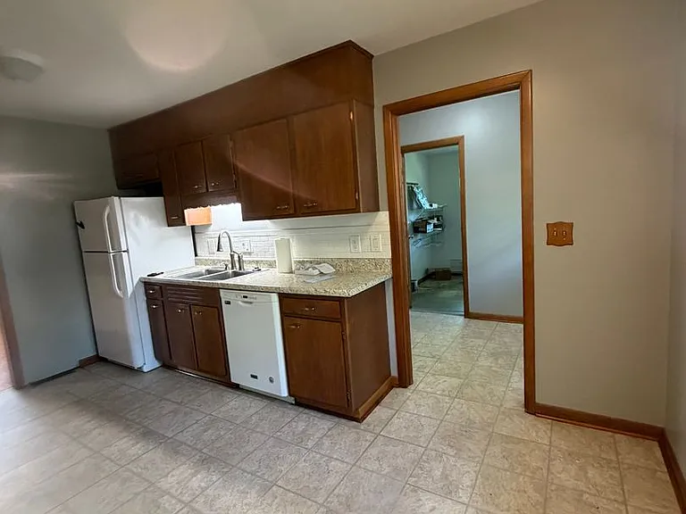 942 Margaret Dr — Photo 31