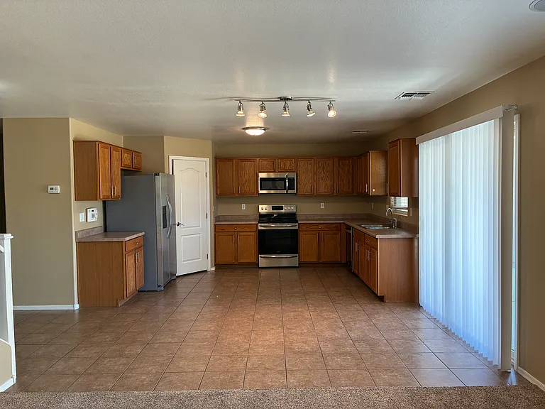 17698 W Maya Way — Photo 9
