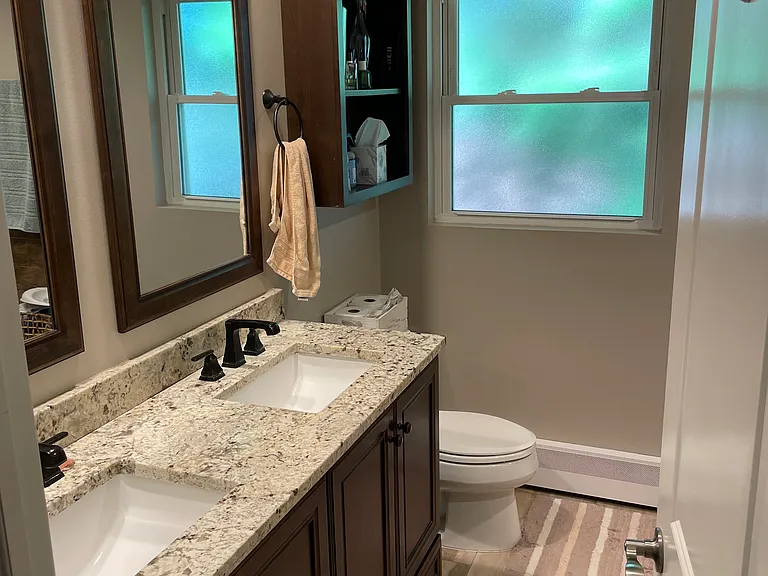 8285 Archer Ave #4 — Photo 3