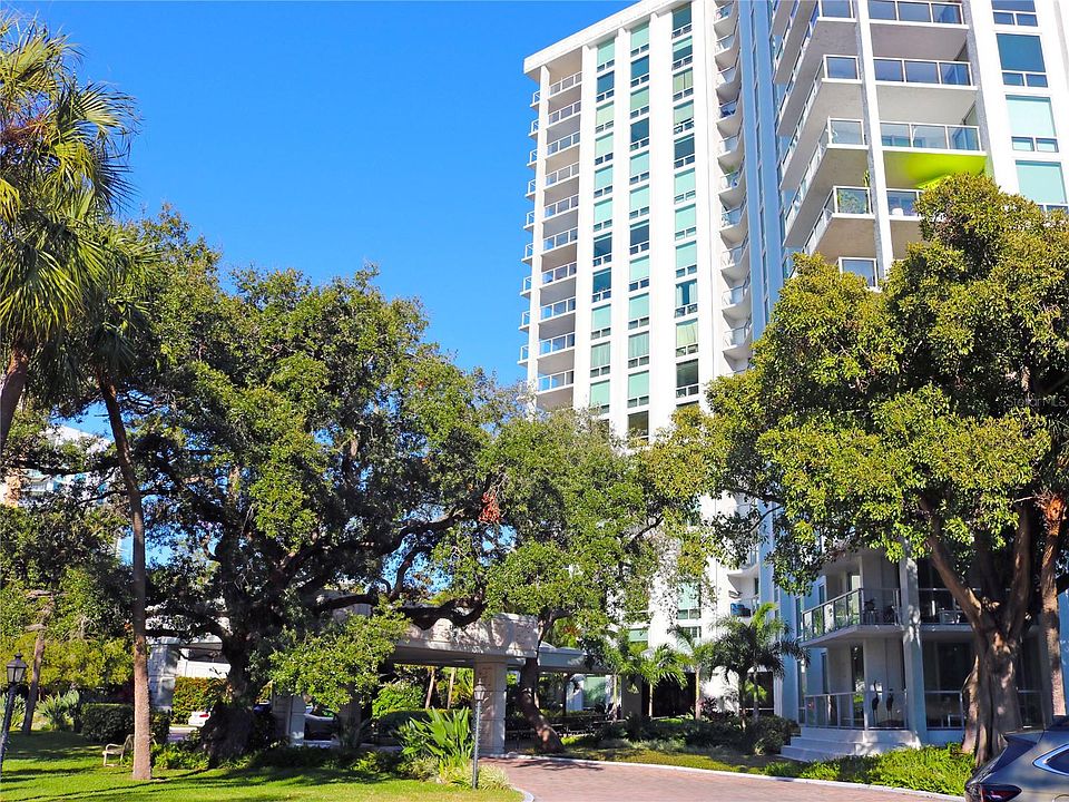 1st image of 1111 N Gulfstream Ave APT 2D