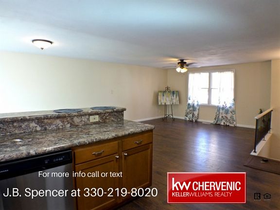 5th image of 7802 Castle Rock Dr NE