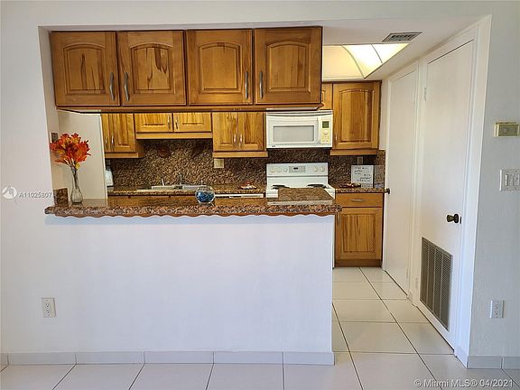 4th image of 8401 SW 107th Ave APT 352E