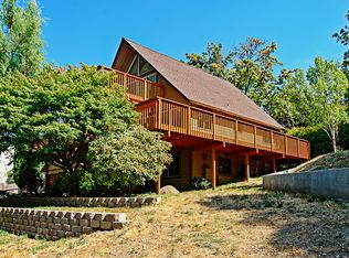 332 S 8th Ct, Ridgefield, WA 98642