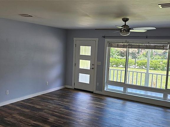 5th image of 2462 Harvard Rd