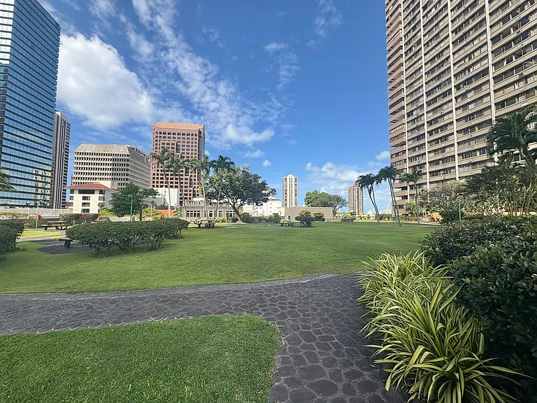 55 S Kukui St — Photo 26