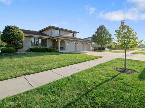 2nd image of 7519 Prestwick Dr