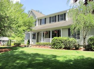 26 Kings Row, North Reading, MA 01864