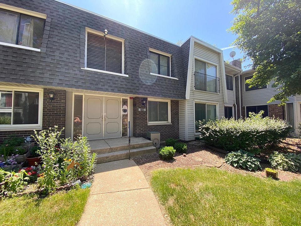 1st image of 2720 Mitchell Dr APT 1