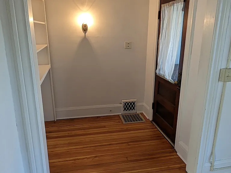 61 S Pine Ave #1 — Photo 13