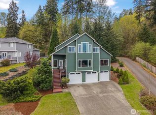 15220 197th St E, Orting, WA 98360