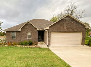 205 Fountain Head Rd #B, Portland, TN 37148