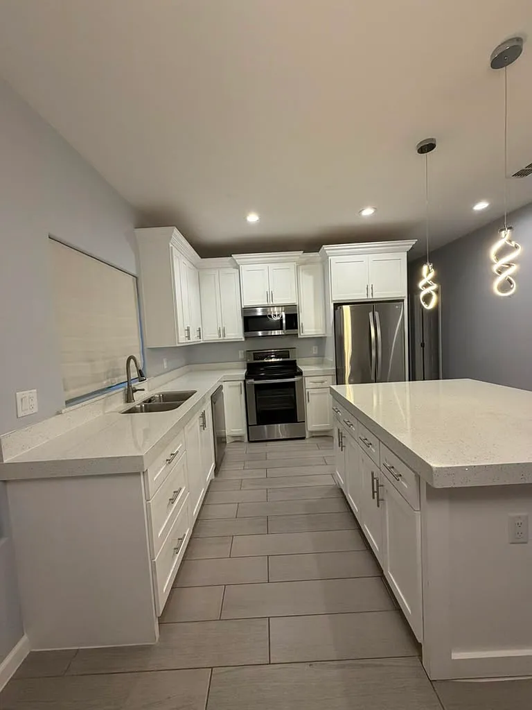 3 bed, 1285 sqft, $1,800 — Photo 2