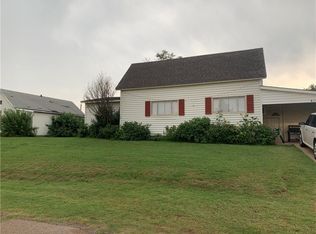 419 E 5th St, Hydro, OK 73048