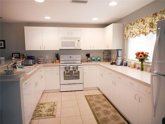2nd image of 8150 Memory Ln Unit 111