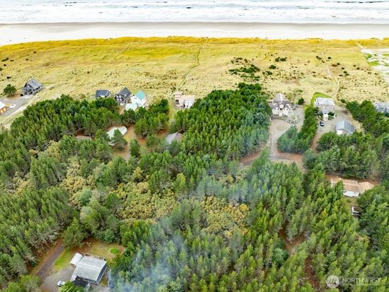26707 J Lane, Ocean Park, WA 98640