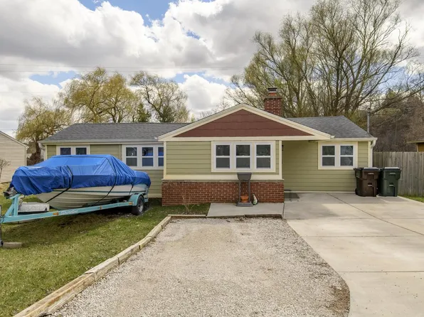 S103W30215 Lakeside DRIVE, Mukwonago, WI 53149