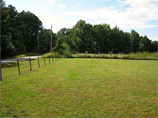 2nd image of 483 Water Tower Rd