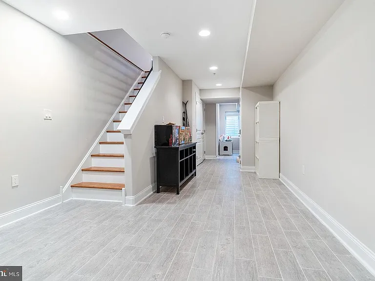 1232 S 23rd St — Photo 40