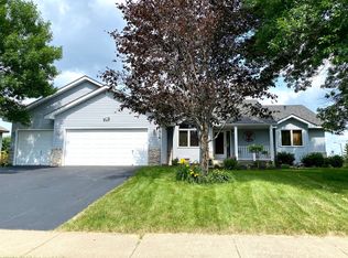 17324 Glencoe Ave, Lakeville, MN 55044