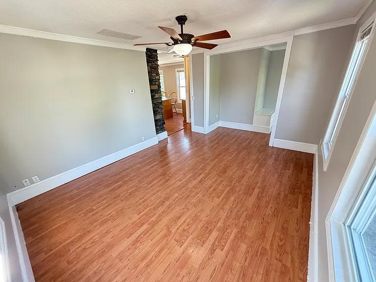 10 Taylor Ave #10 — Photo 7