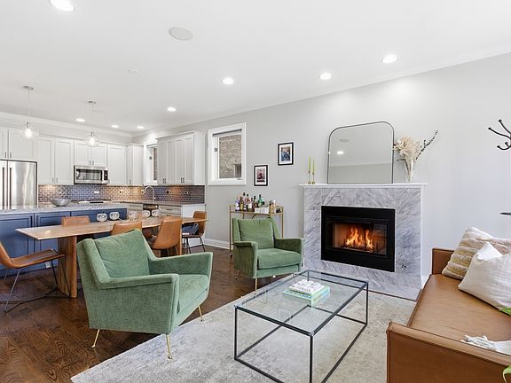 2nd image of 1101 N Wood St #1S
