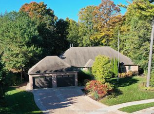 46 Pineneedle Dr, Aurora, ON L4G4Y6