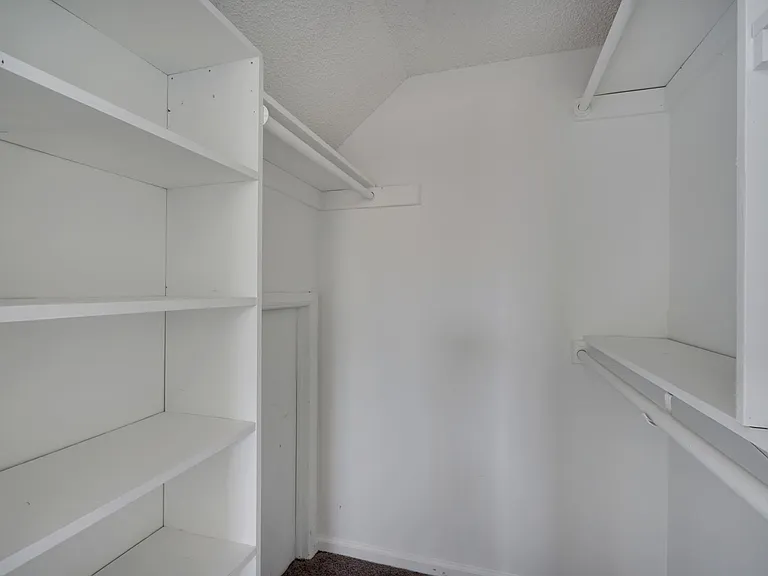 13 Swain Ave — Photo 27