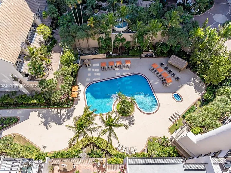540 Brickell Key Dr #1619 — Photo 5