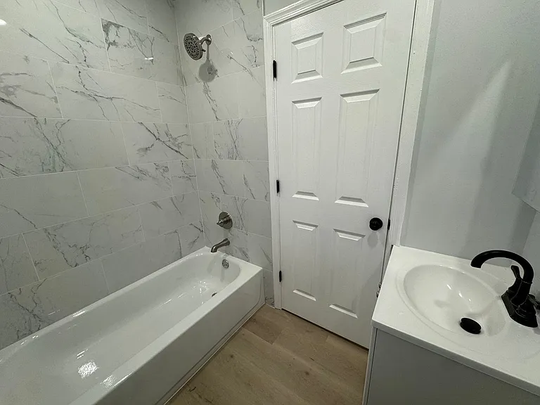 2562 N Chadwick St — Photo 16