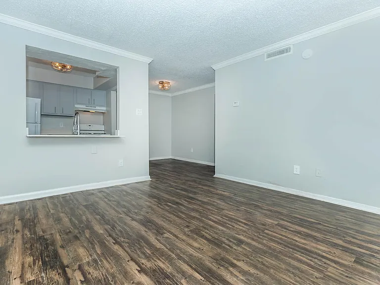 Galleria Flats Apartments — Photo 45
