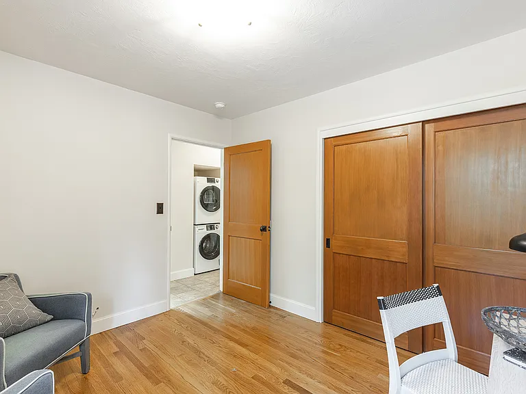 525 Keyes Ave — Photo 29