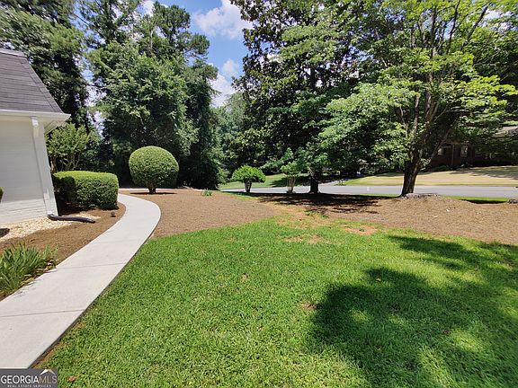 4th image of 7640 Ryefield Dr