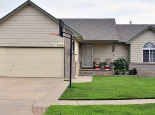 5610 W 42nd St S, Wichita, KS 67215