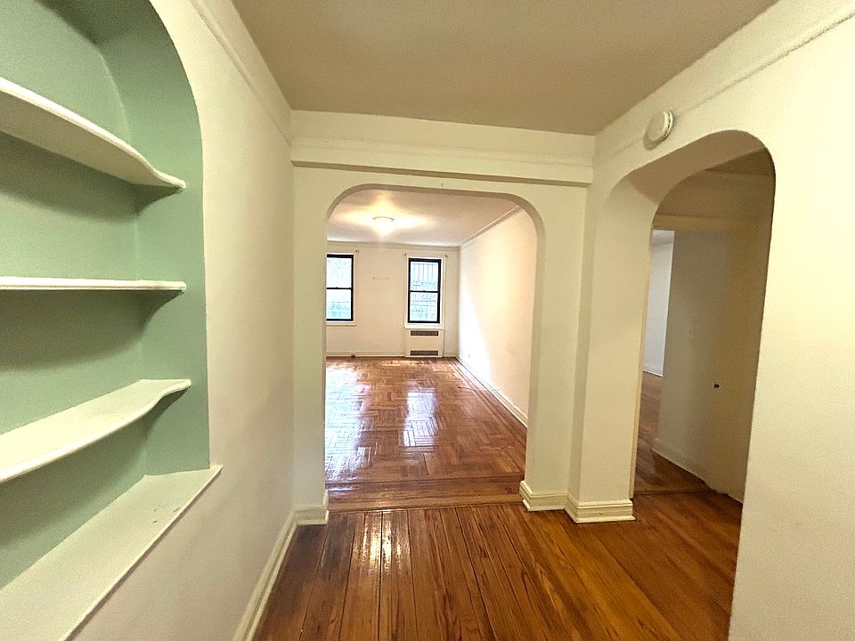 1st image of 4739 40th St APT 1H