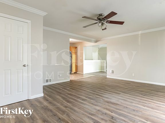 2nd image of 6004 Farley Ave