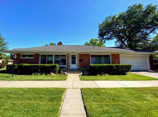 642 Wesley Dr, Park Ridge, IL 60068