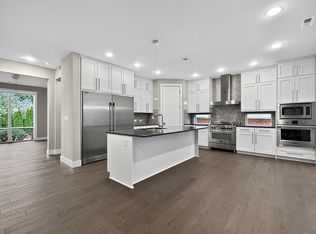 2821 Garden Ave N, Renton, WA 98056