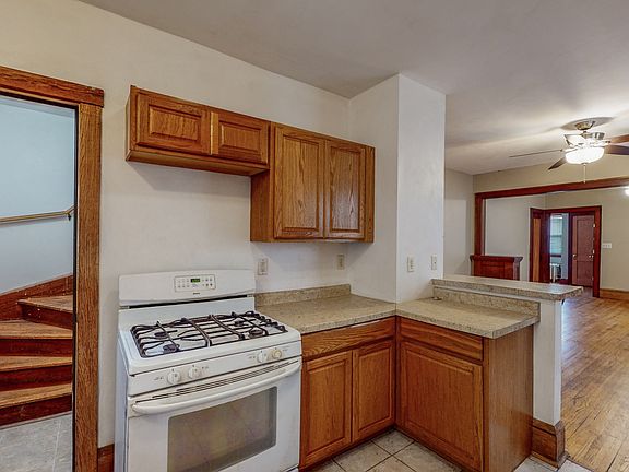 4th image of 609 Snelling Ave N #609
