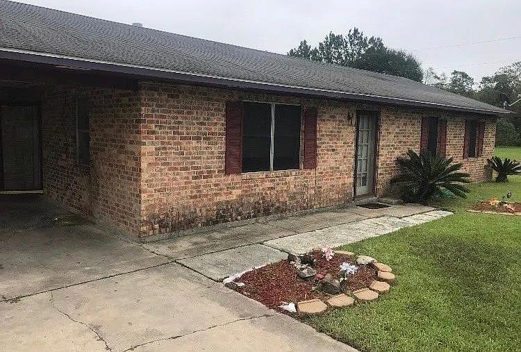1st image of 267 Garnet Dr