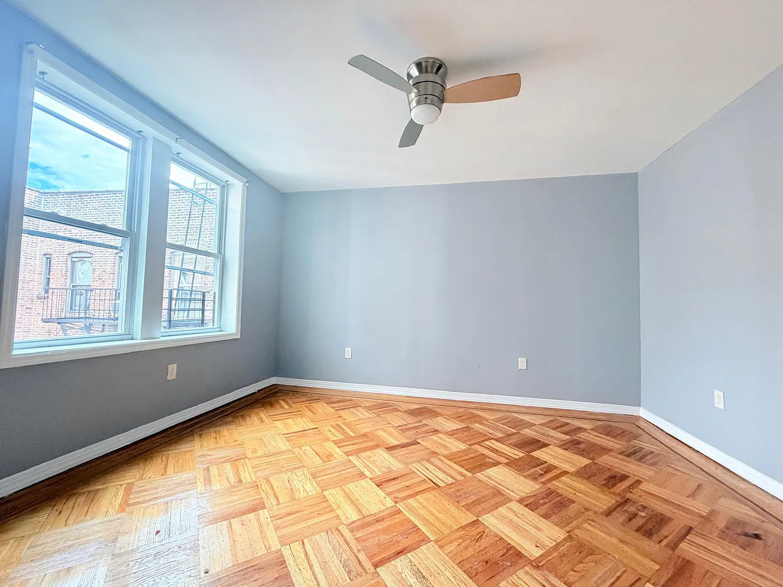 42 W 29th St — Photo 4