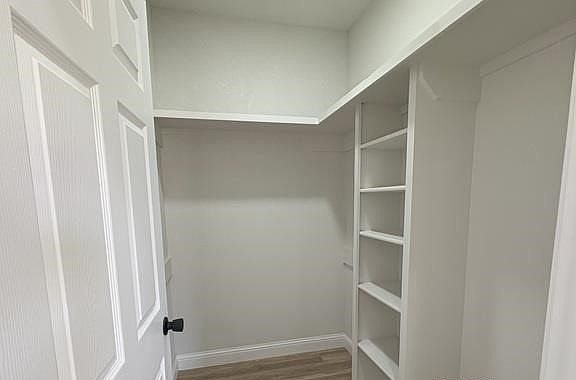 3rd image of 1517 W 18th St #B