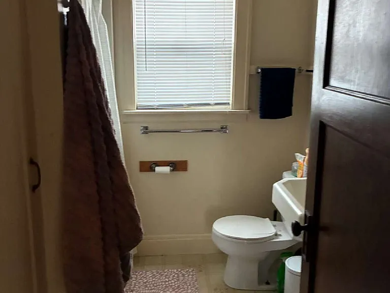 515 Broadway St — Photo 10