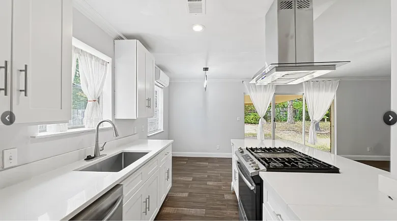 3 bed, 1256 sqft, $2,400 — Photo 3