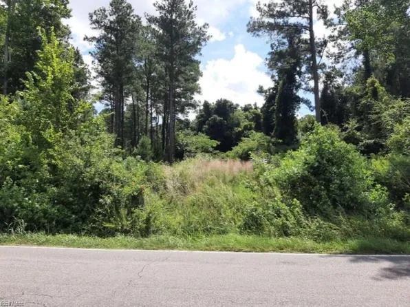 6636 Blackwater Rd, Virginia Beach, VA 23457